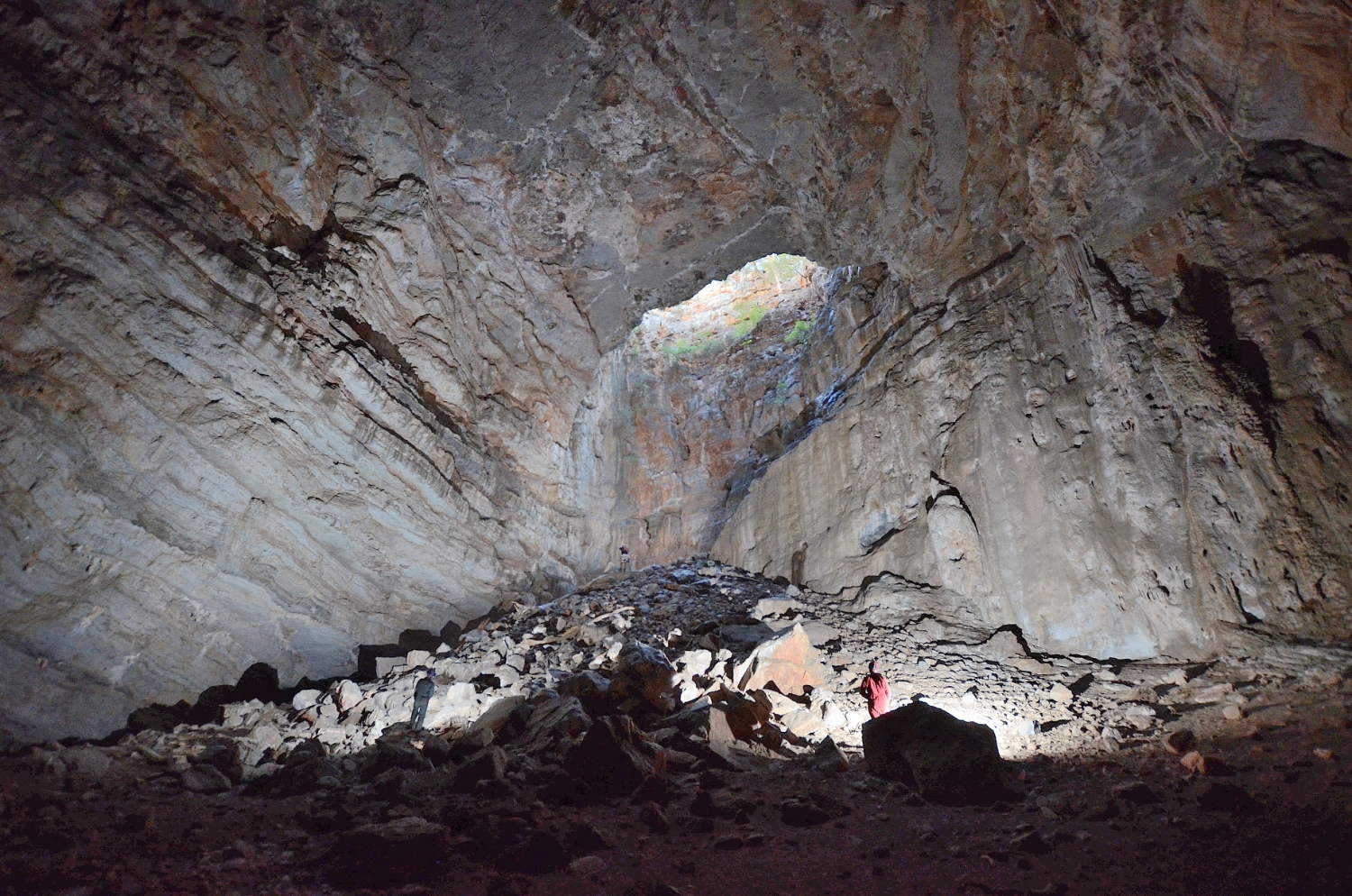 Exploration of Caves in Kaokoland, Namibia – Results of the 2018 Expedition