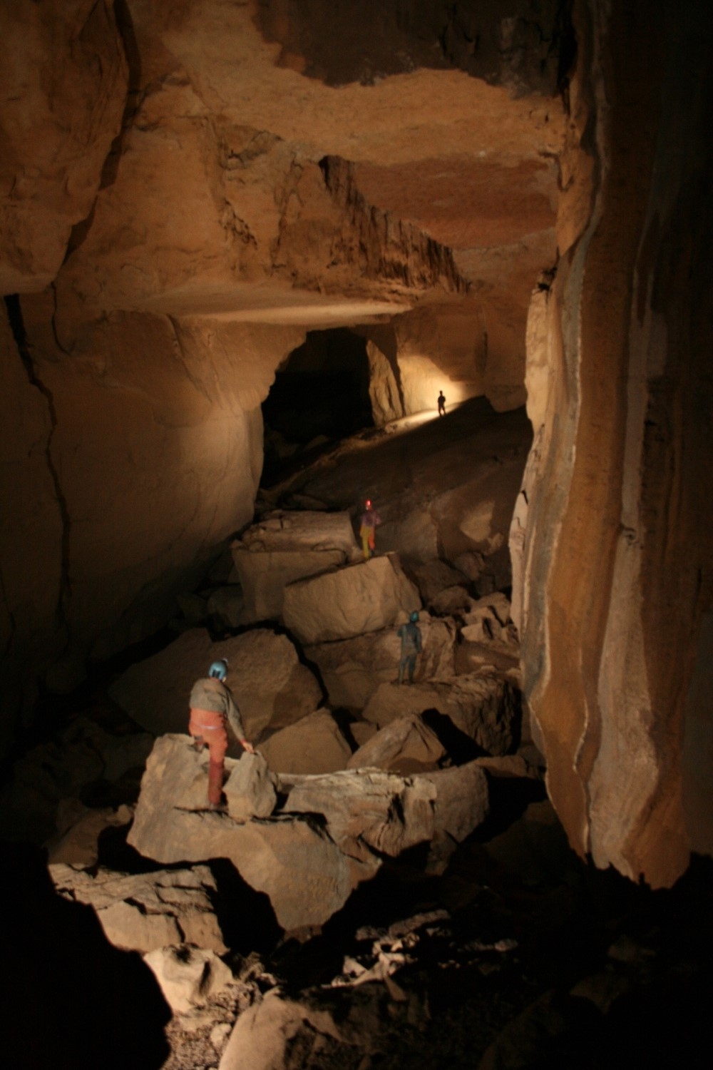 The Golden Years of Shnongrim Ridge - Caving in Meghalaya