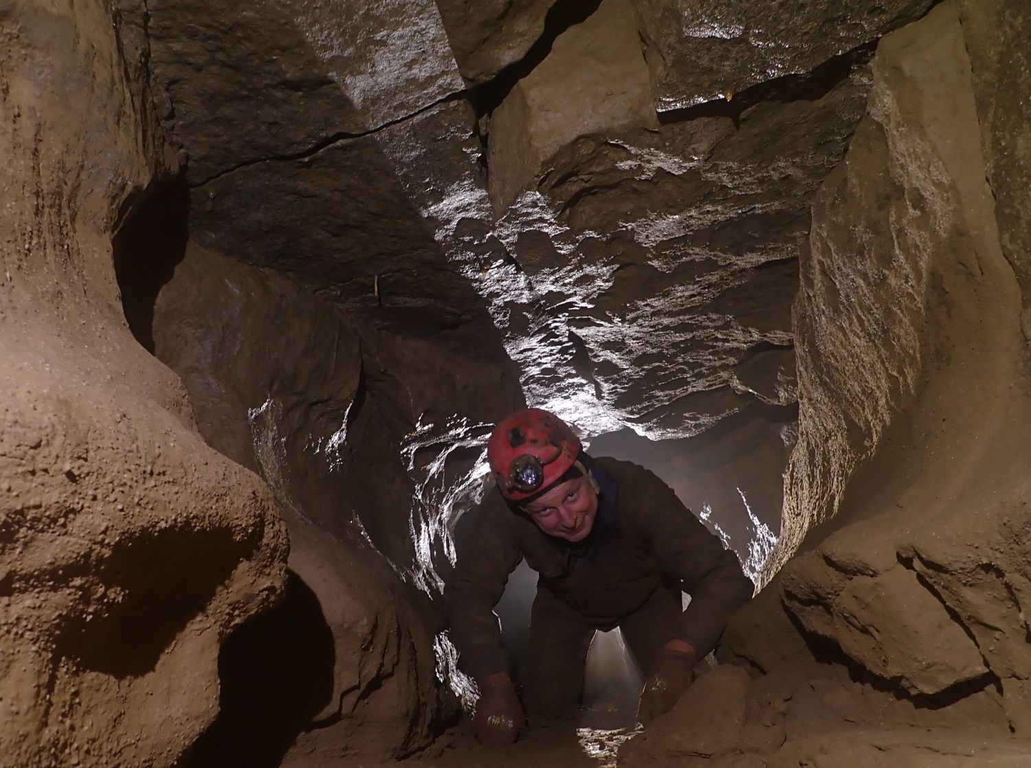 Searching for the Stang's hidden subterranean streamways